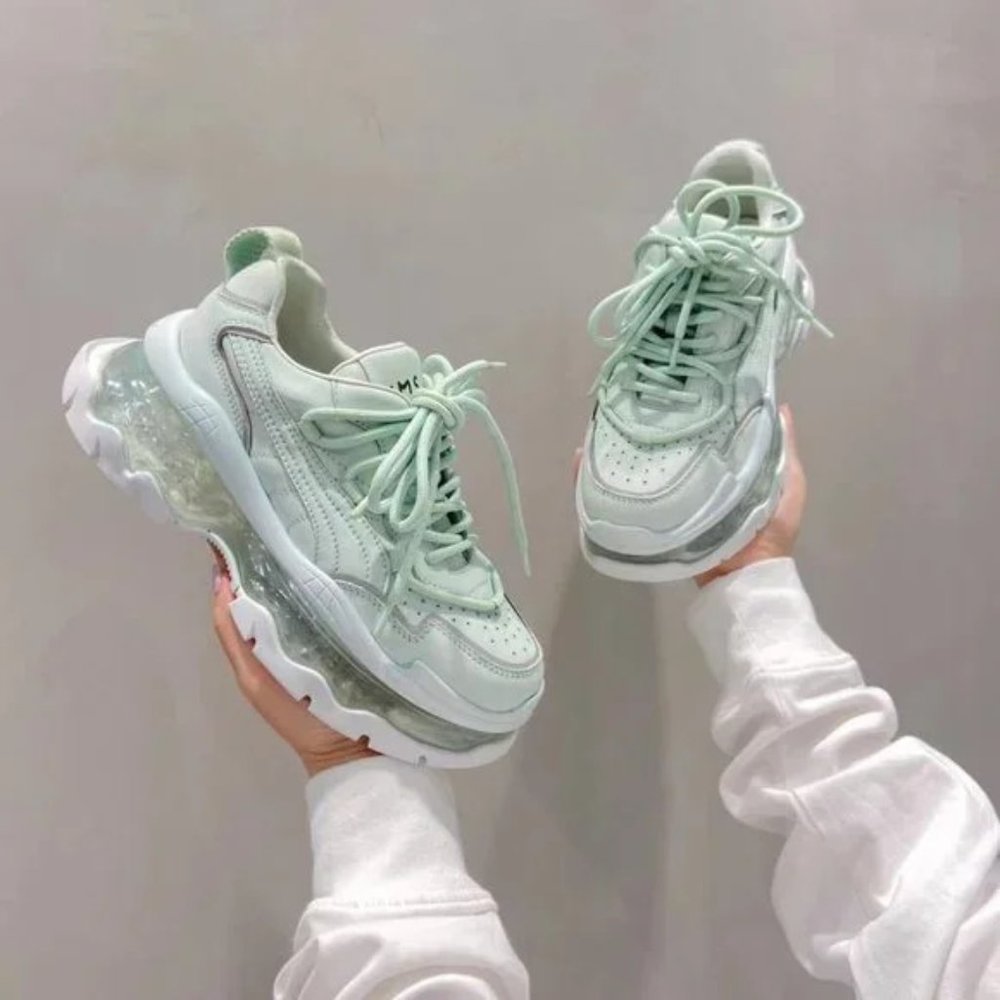 Women New thick-soled air-cushion heightening sports shoes
